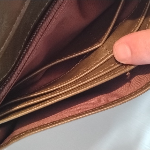 New With Tags Men's Clutch Wallet Green Leather - Picture 5 of 10